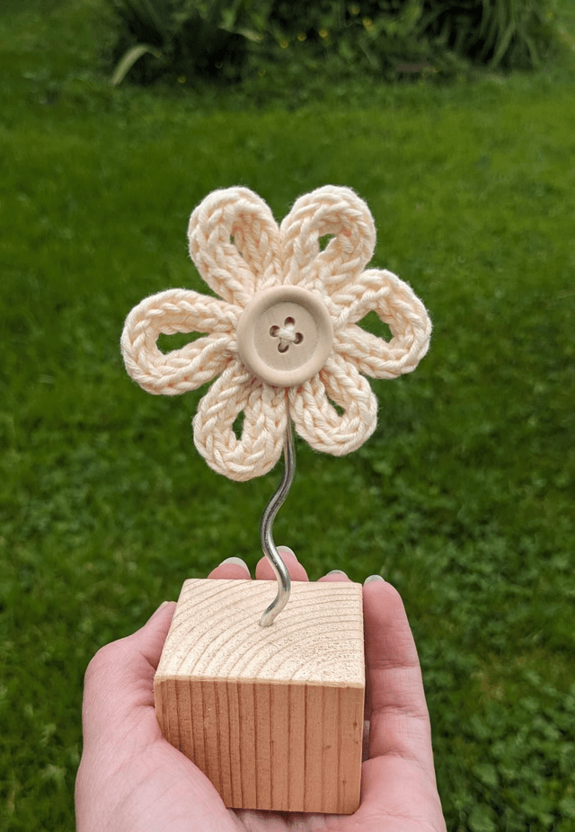 Fleur en tricotin