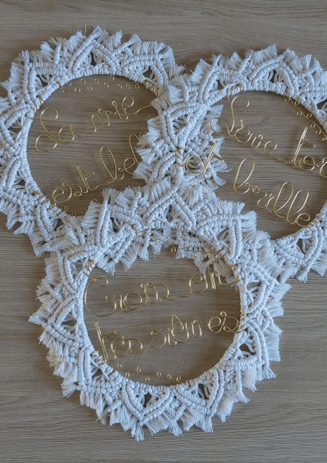 Couronne macramé "MESSAGE" 
