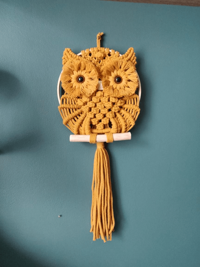 Hibou macramé "Jaune moutarde" (moyen)