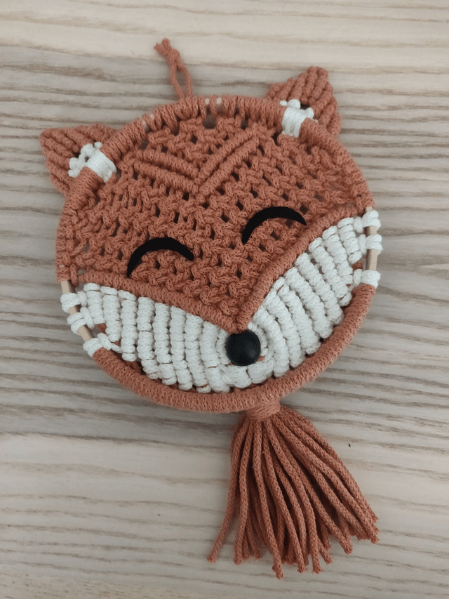 Décoration murale en macramé - Modèle "RENARD"