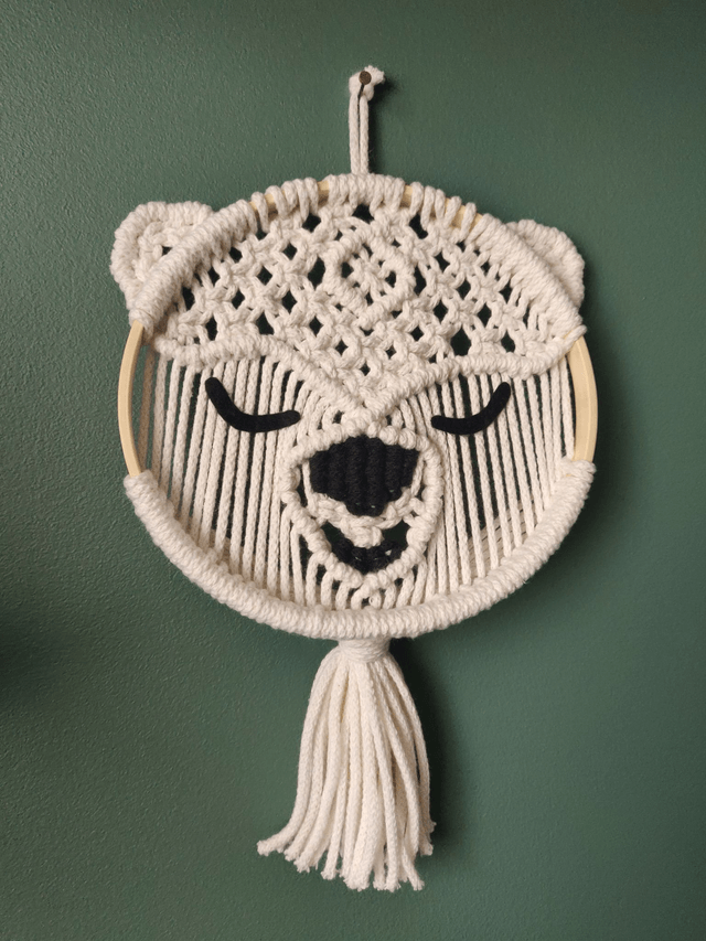 Décoration murale en macramé - Modèle "OURS POLAIRE" (1)