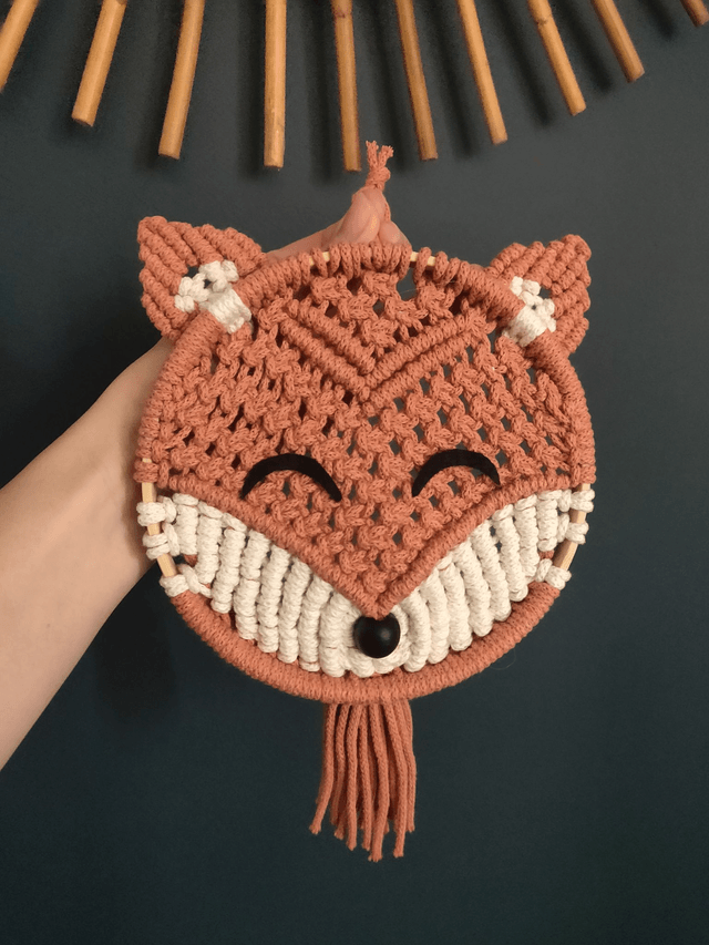Décoration murale en macramé - Modèle "RENARD"