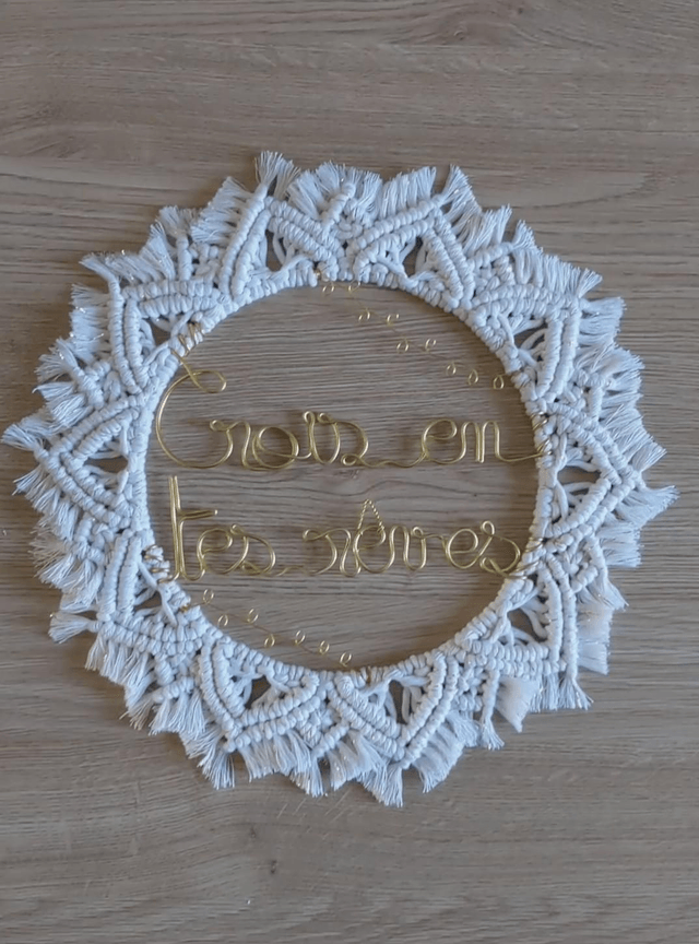 Couronne macramé "MESSAGE" 
